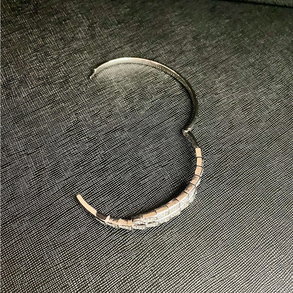 Serpentine set bracelet and earrings - Picture 9 of 15